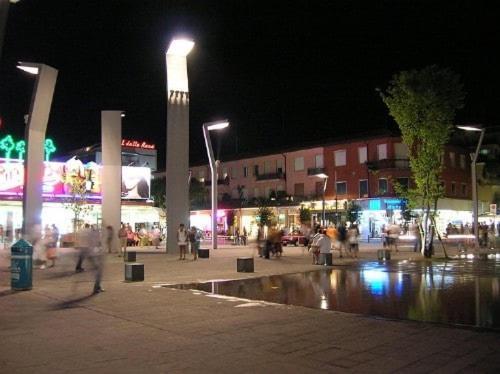 - Piazza Mazzini * Lido di Jesolo